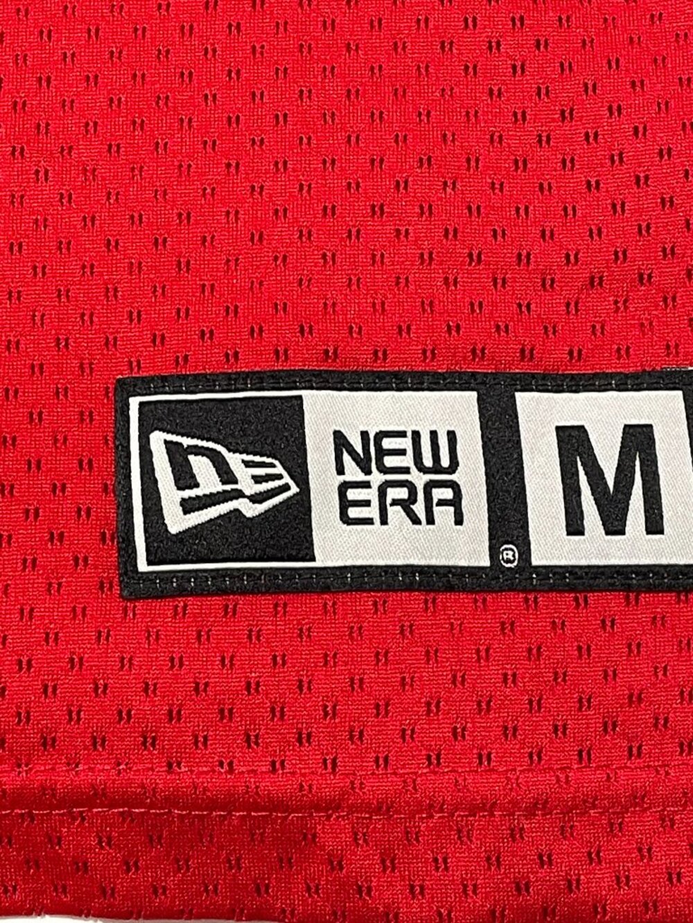 Autographed Bo Levi Mitchell Calgary Stampeders New Era CFL Jersey Medium Signed - Picture 4 of 13